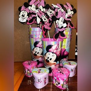 Minnie Mouse Party Bundle - Lot of 21 decorations, favors & centerpieces